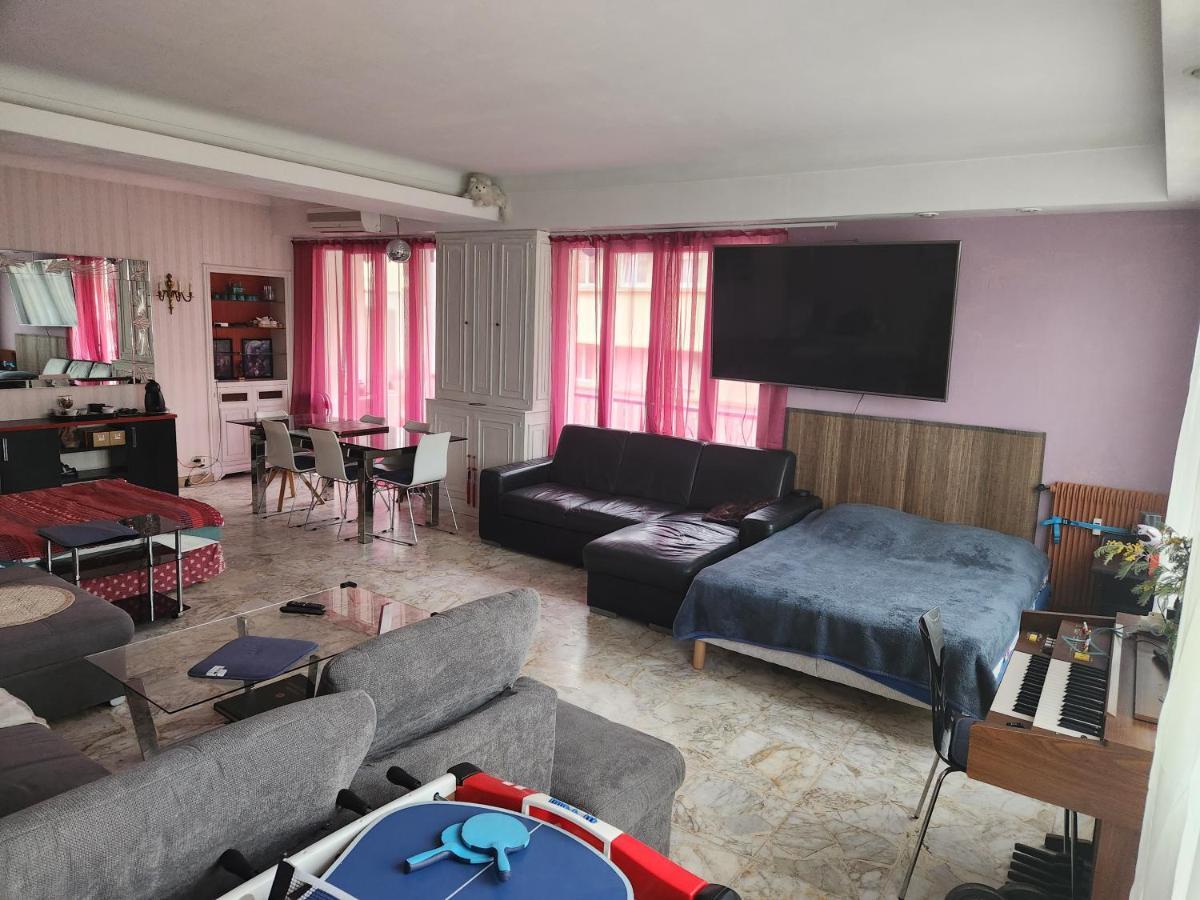 Big Apart 140M2 5Min Walk To Beach Sea &Promenade 3 Double Rooms,Big Living Room 42M2, 3 Showers,9 Beds, Free Parking Nice Eksteriør bilde