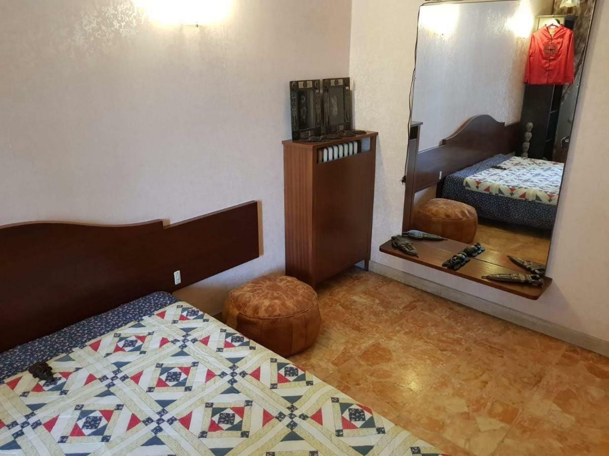 Big Apart 140M2 5Min Walk To Beach Sea &Promenade 3 Double Rooms,Big Living Room 42M2, 3 Showers,9 Beds, Free Parking Nice Eksteriør bilde